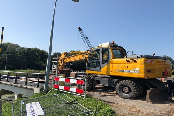 De-sloop-van-de-brug-is-begonnen-Foto-Joyce-Kranenborg-RTV-Noord.jpg 